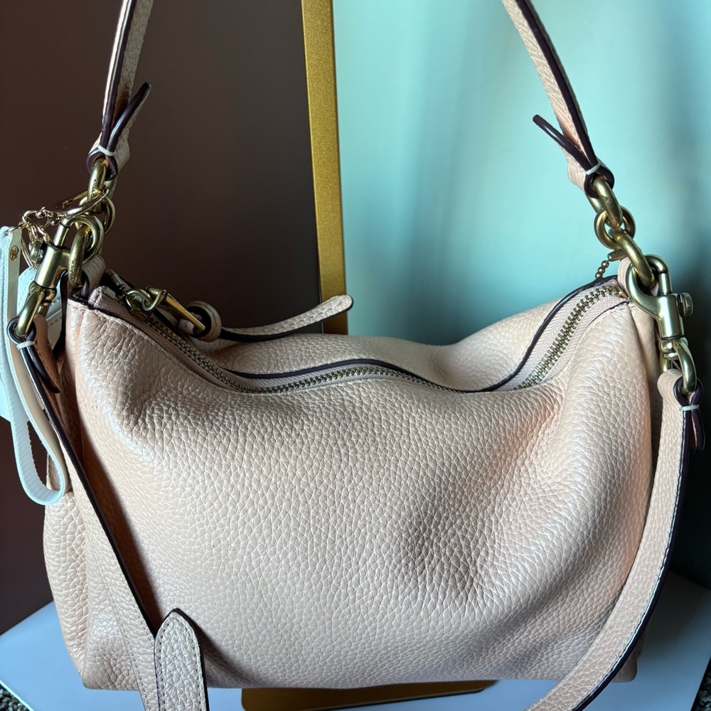 COACH Shay Style 601 Pebbled Leather Shoulder & Crossbody Bag in Blush Peach - Picture 6 of 12